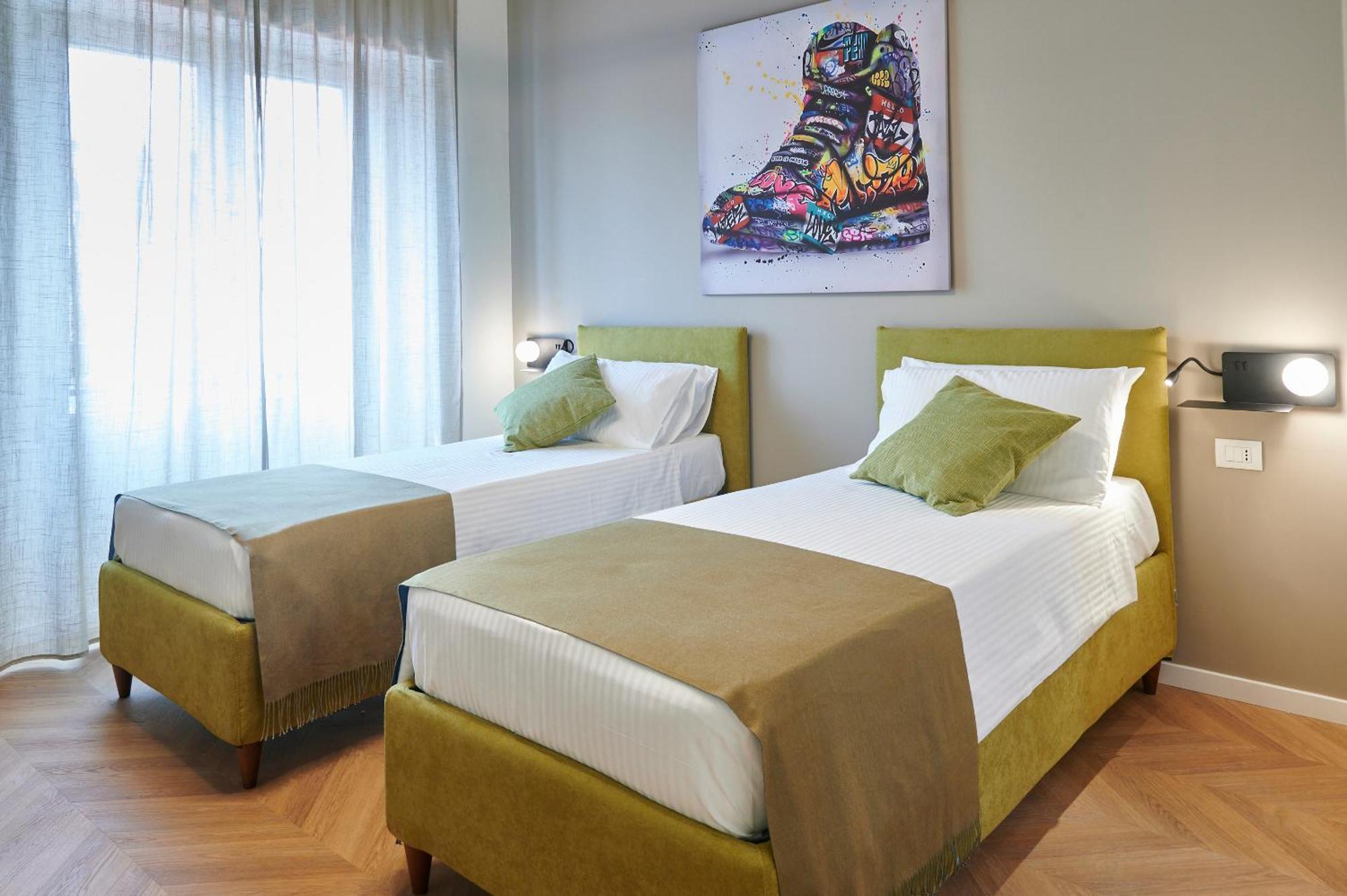 White Ribbon Hotel Milan Exterior photo